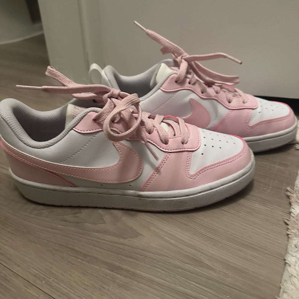 Nike Kids Pink and White Sneakers